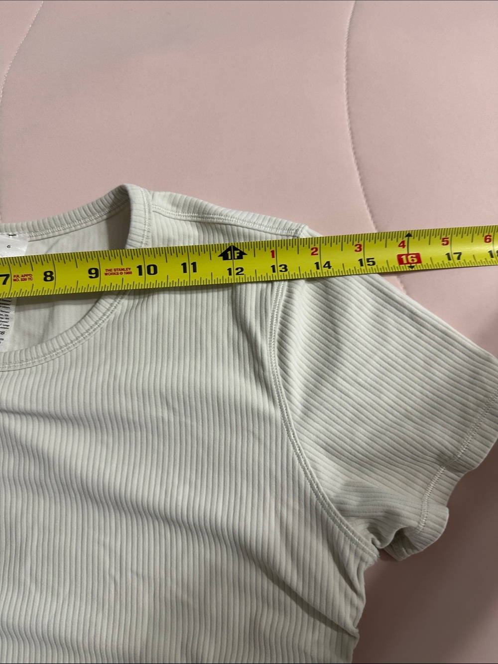 Lululemon Ribbed Short-Sleeve, cropped, Ruched Tee - 6 - Picture 9 of 10